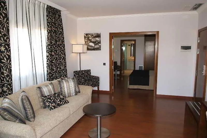 Hotel Hacienda Castellar Villarrubia De Santiago